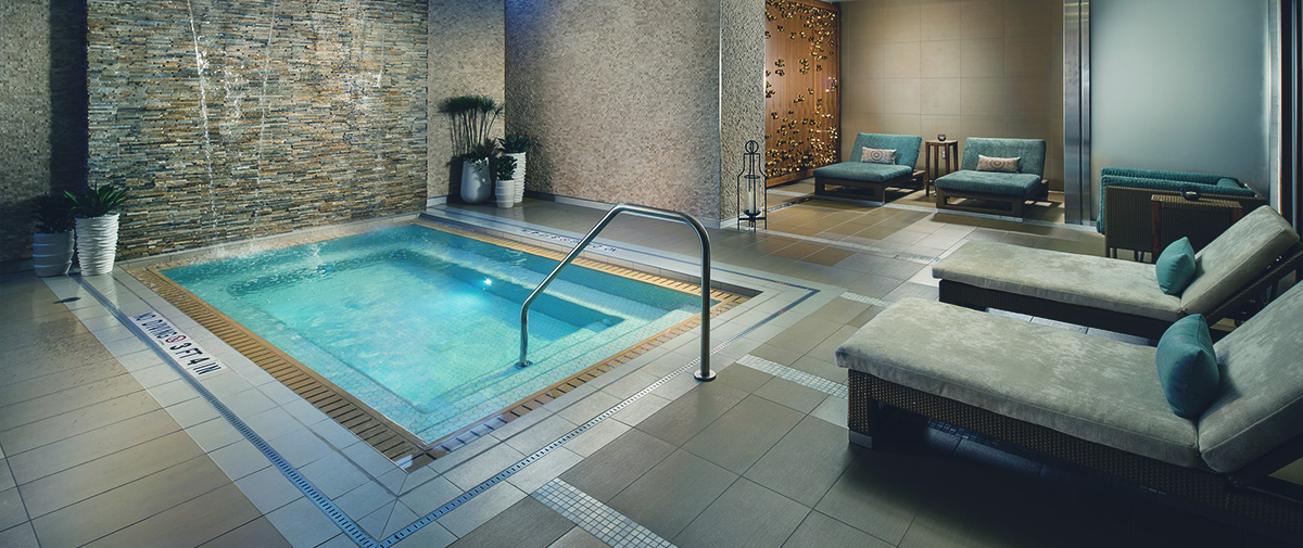Spa pool with lounge chairs