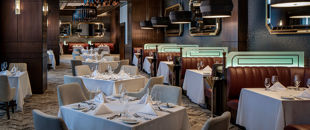 Dining tables at 1832 Steakhouse